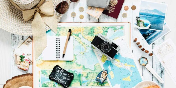 Jak zaplanować podróż na własną rękę – mapa, notatnik i przygotowania do wyjazdu